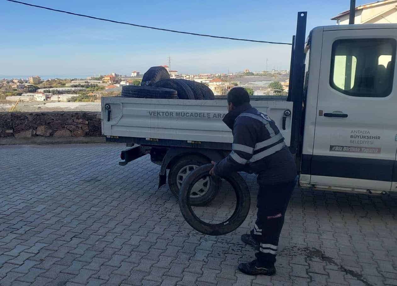 Antalya'da Toplanan Atık Lastikler Geri Dönüşümle Ekonomiye Kazandırılıyor
