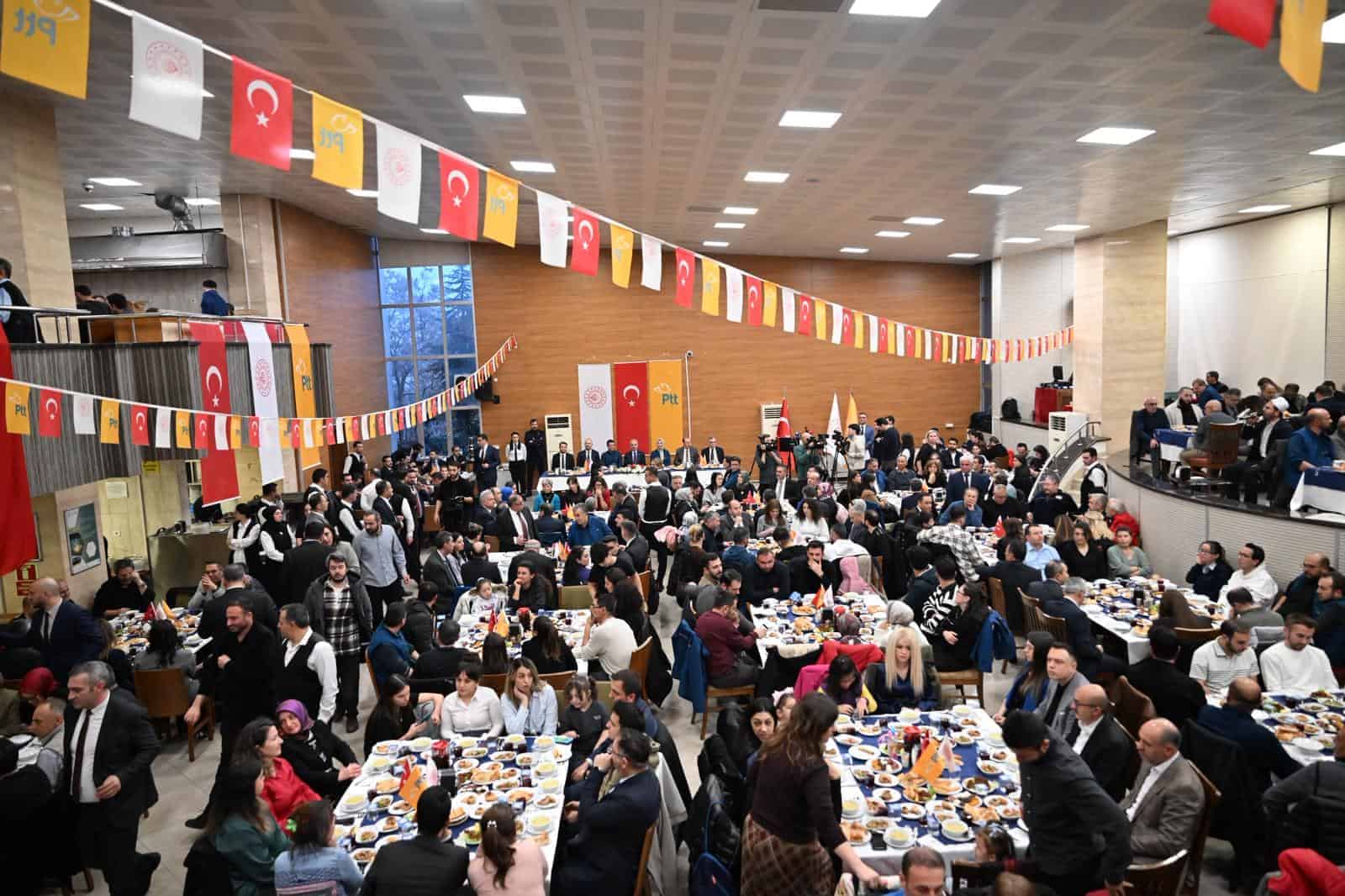 PTT, Türkiye’nin Her Noktasında Yenilikçi Hizmet Ağıyla Sektöre Yön Veriyor