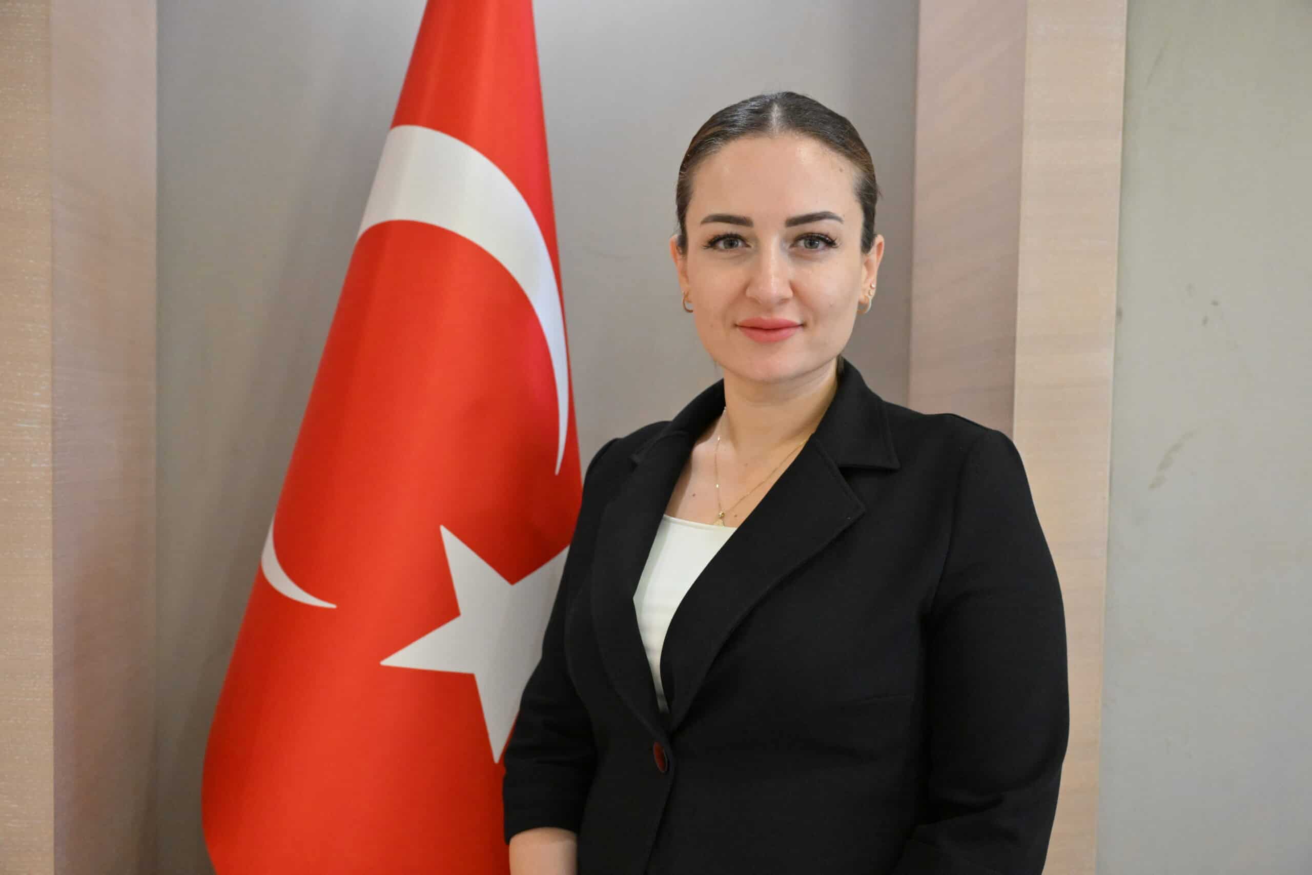 Büşra Özdemir'den İstiklal Marşı'nın 105. Yıldönümüne Dair Anlamlı Mesaj