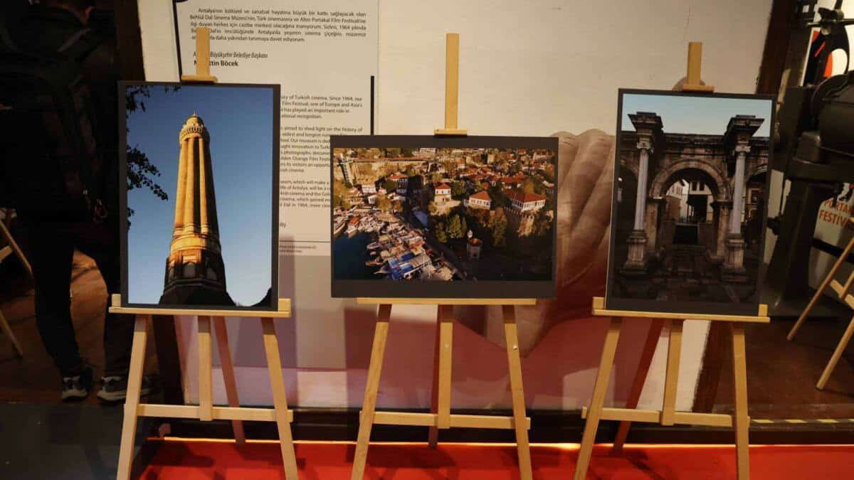 Behlül Dal Sinema Müzesi’nde Kaleiçi Fotoğrafları Sergisi Ziyarete Açıldı