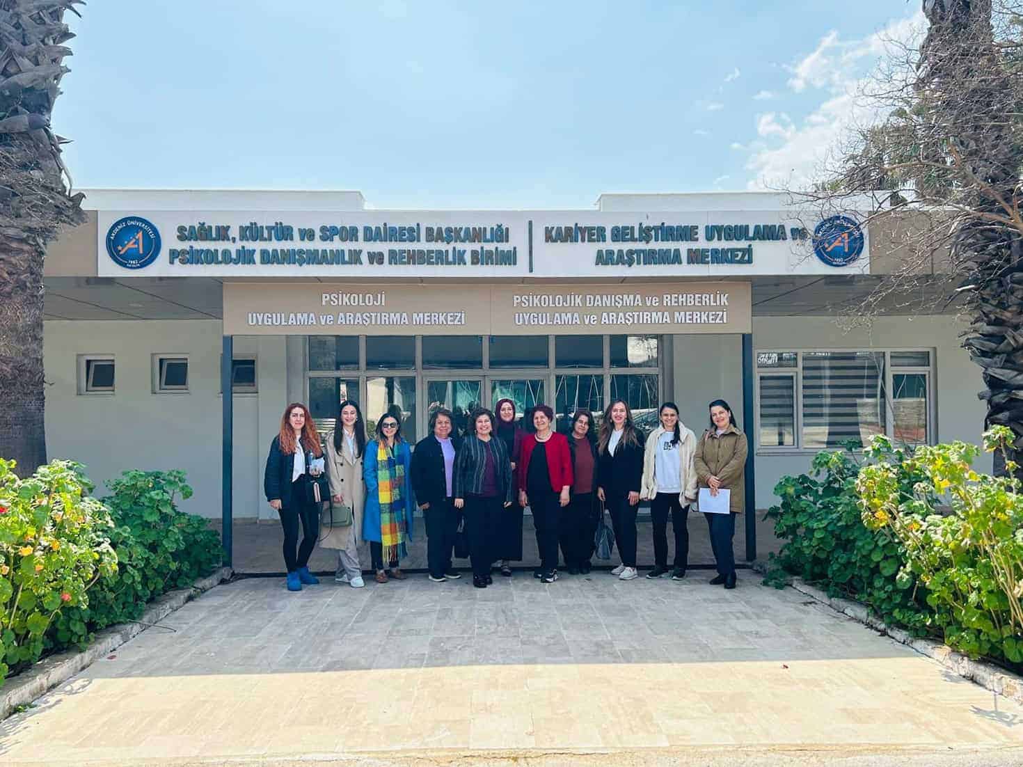 Akdeniz Üniversitesi'nde Kadın Akademisyenlere Yönelik Öz Temas ve Destek Atölyesi Yapıldı