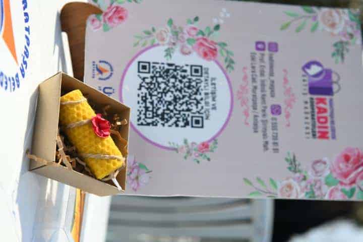 Muratpaşa Kadın Kooperatifleri Dünya Kadınlar Günü’nde Bal Mumu Atölyesi Düzenledi