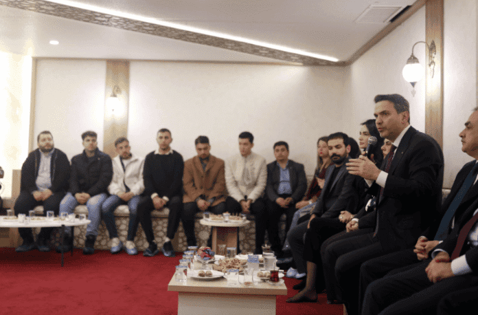 Bakan Bayraktar: Enerjide Tam Bağımsız Türkiye Hedefimize Gençlerle Ulaşıyoruz