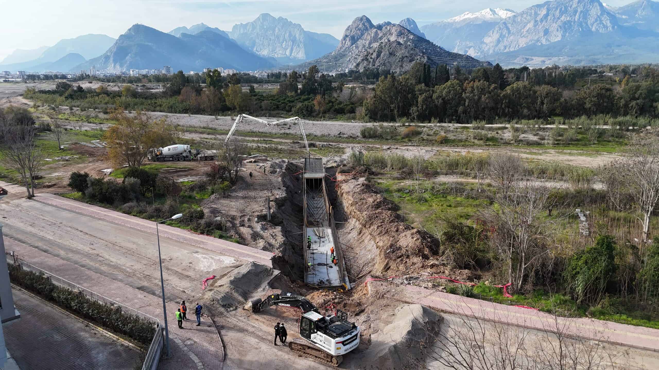 Konyaaltı’nda ASAT’tan 60 Milyon TL’lik Yağmursuyu Altyapı Güçlendirme Projesi