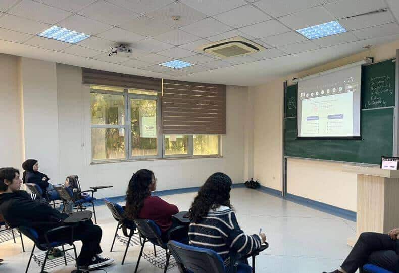 Akdeniz Üniversitesi'nde Yaşlılara Saygı Haftası Etkinlikleriyle Kuşaklar Arası İletişim Güçlendi