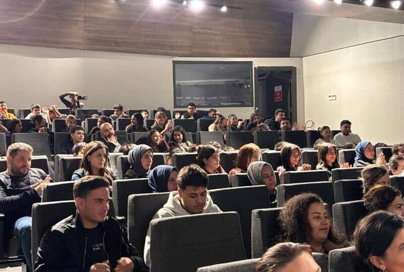 Akdeniz Üniversitesi Bilim Kafe’de Sınav Kaygısı ve Başa Çıkma Yöntemleri Konuşuldu