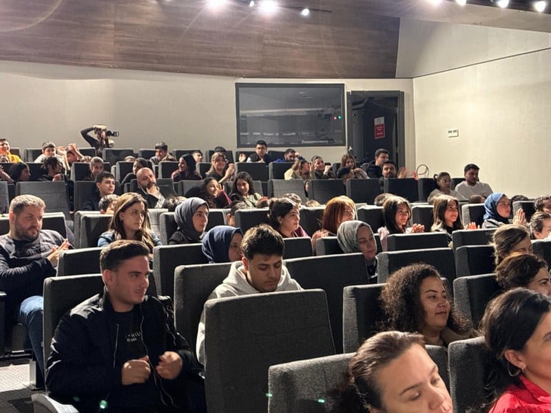 Akdeniz Üniversitesi Bilim Kafe’de Sınav Kaygısı ve Başa Çıkma Yöntemleri Konuşuldu