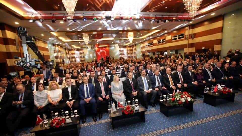 ATSO'nun 144. Yıl Vergi ve Ali Bahar Ödülleri Töreninde Eğitime ve Yeniliğe Dikkat Çekildi