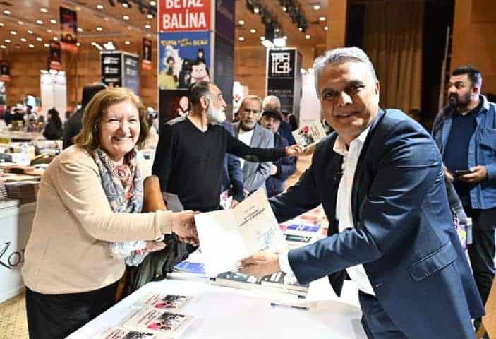 Ümit Uysal, Kepez Kitap Fuarı’nda Birlik ve Dayanışma Vurgusu Yaptı