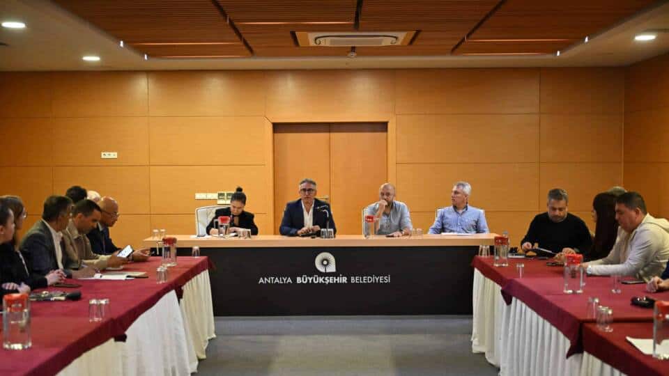 Antalya Büyükşehir Belediyesi’nden Deniz Ekosistemi İçin Yapay Resif Adımı