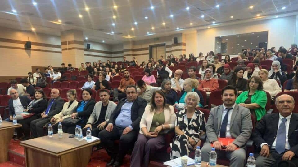 Akdeniz Üniversitesi’nde Otizm Paneli: Tanıdan Eğitime Güncel Yaklaşımlar Tartışıldı