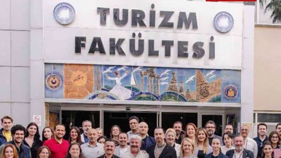 Akdeniz Üniversitesi Turizm Fakültesi Mezunları ve Öğrencileri Antalya’da Buluştu