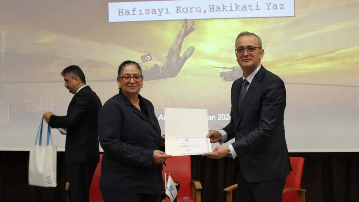 Akdeniz Üniversitesi'nde 15 Temmuz Manşetleri Gazetecilik Atölyesi Başladı